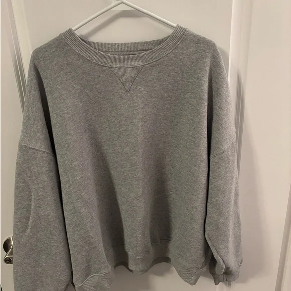 American Eagle Outfitters Heather Gray Crew Neck Sweater - Picture 1 of 3